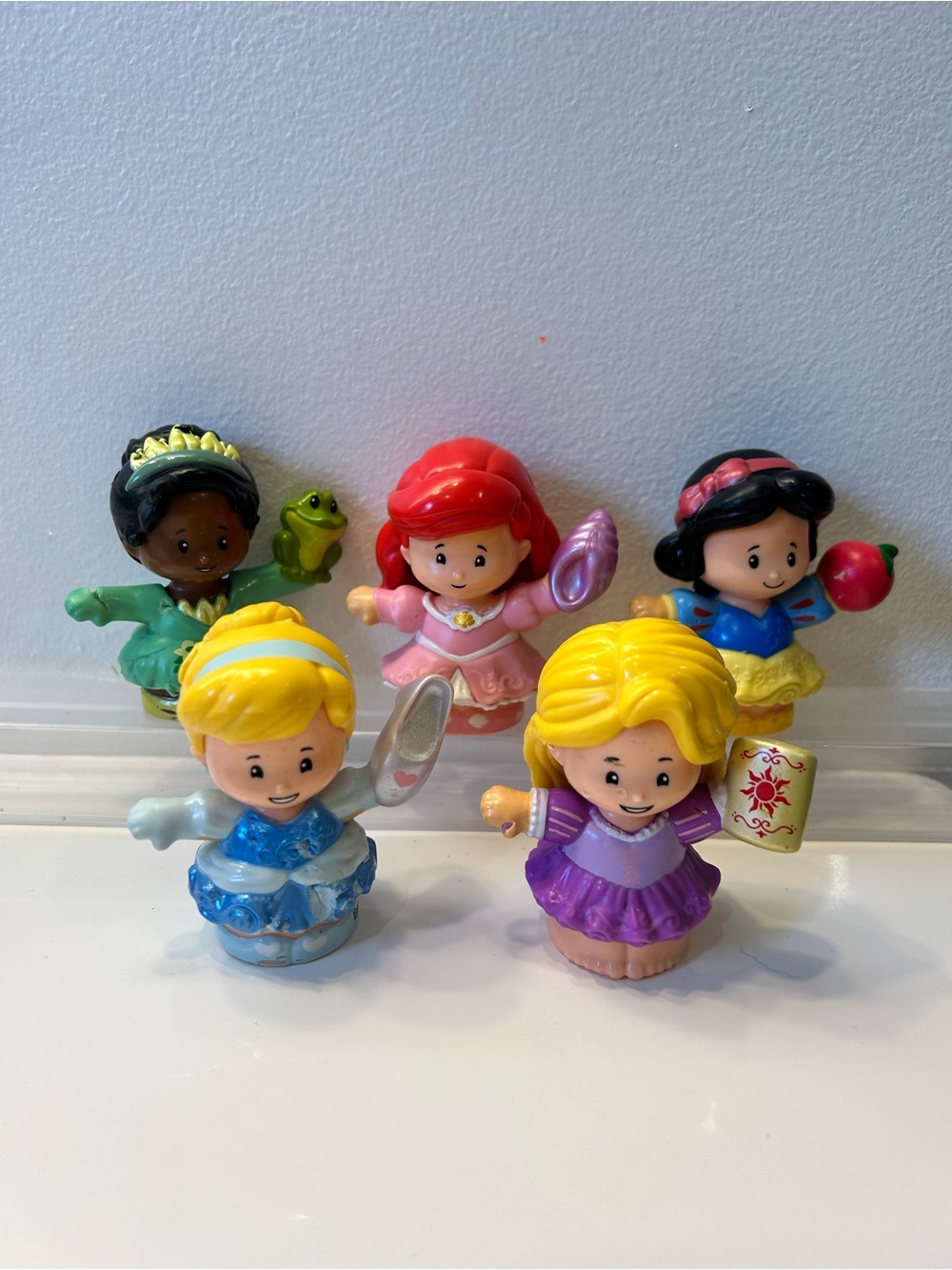 Lot of 5 Princess Figures • SEE PHOTOS